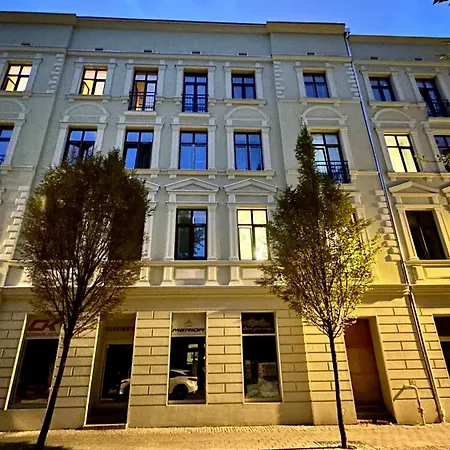 Host Rewolucji 23 Łódź