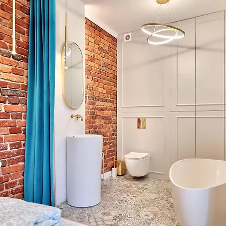 Host Rewolucji 23 Apartment Lodz