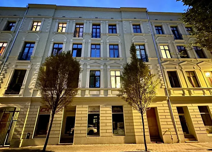 Host Rewolucji 23 Łódź